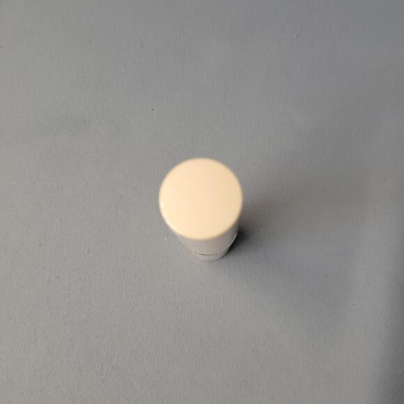 Makeup Revolution London Fast Base Stick Foundation Shade F3 0.21 oz 6.2 g New - Picture 6 of 8